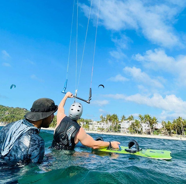 Kitesurfing lessons in Boracay